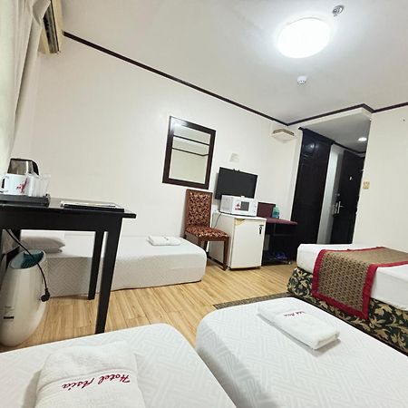 Hotel Asia Cebu Stadt Exterior foto