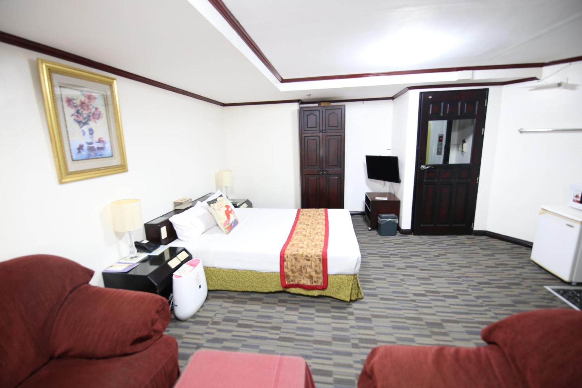 Hotel Asia Cebu Stadt Exterior foto