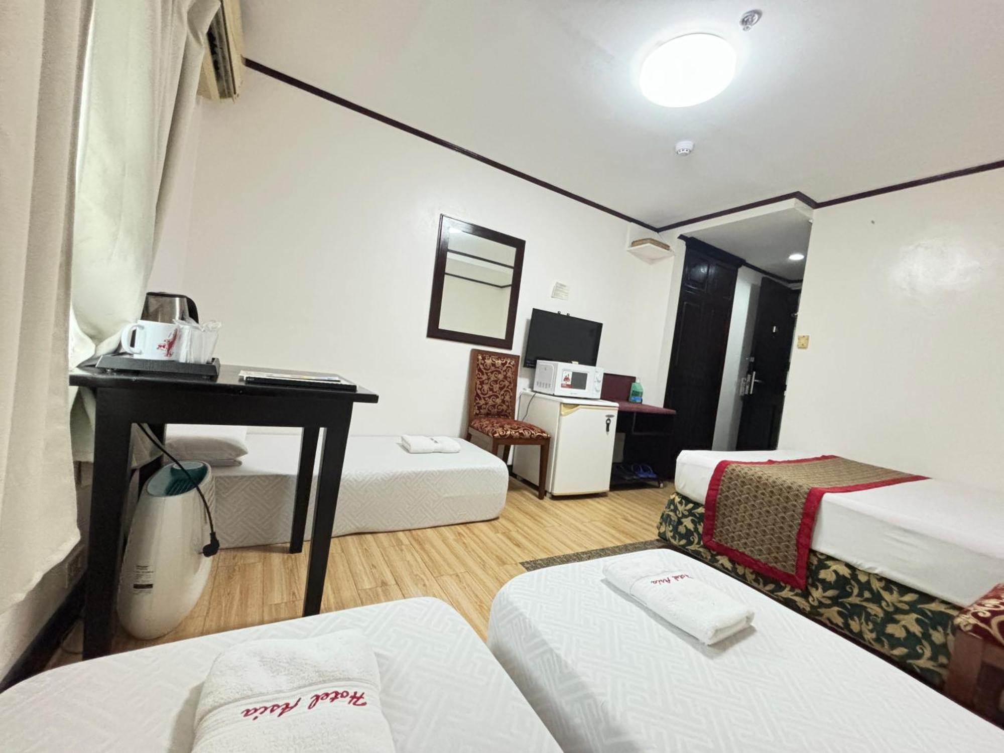 Hotel Asia Cebu Stadt Exterior foto